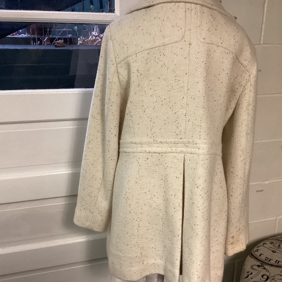 Kenneth Cole Ivory color with gold speckled coat size 16, beautiful - Picture 6 of 7